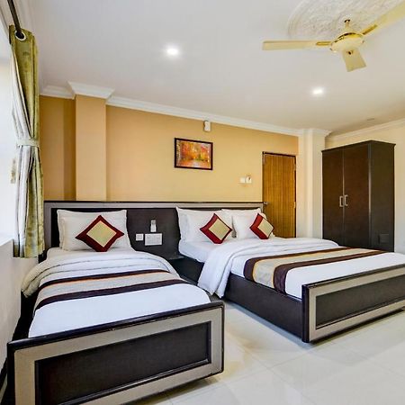 Hotel Salbala - Near Airport Ченнаї Екстер'єр фото