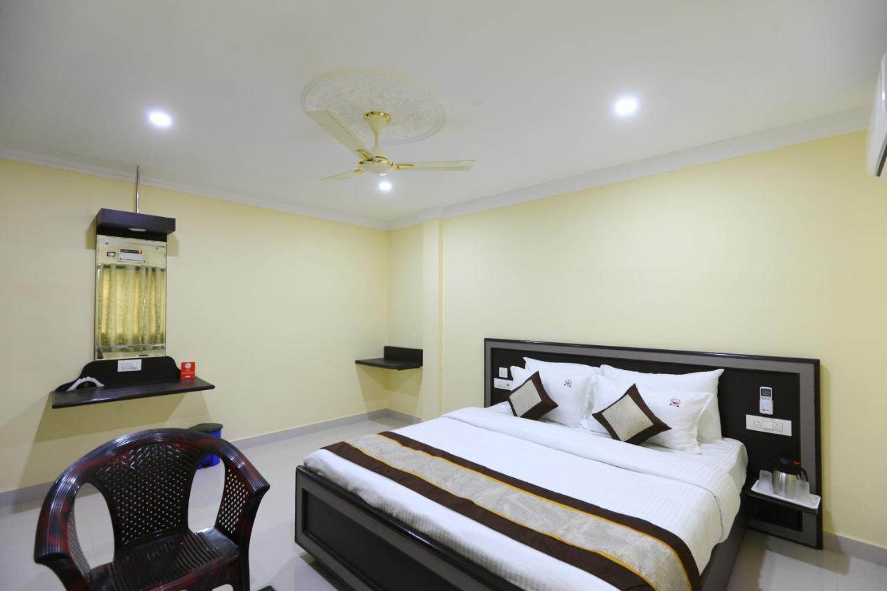 Hotel Salbala - Near Airport Ченнаї Екстер'єр фото